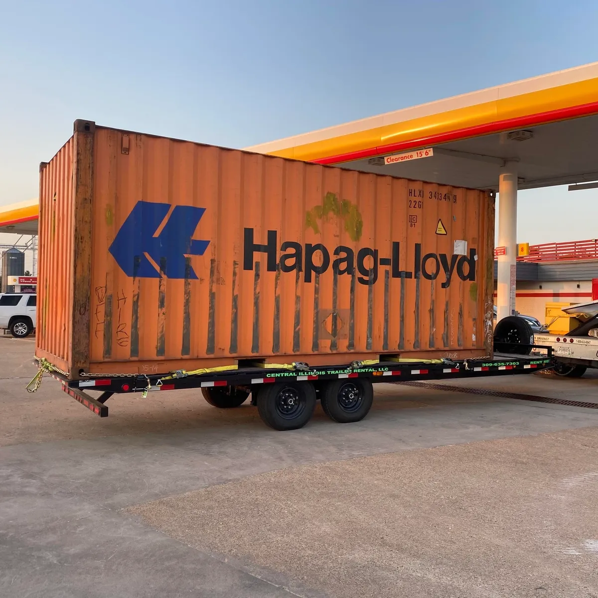 Deckover trailer rental for heavy equipment and oversized loads in Central Illinois