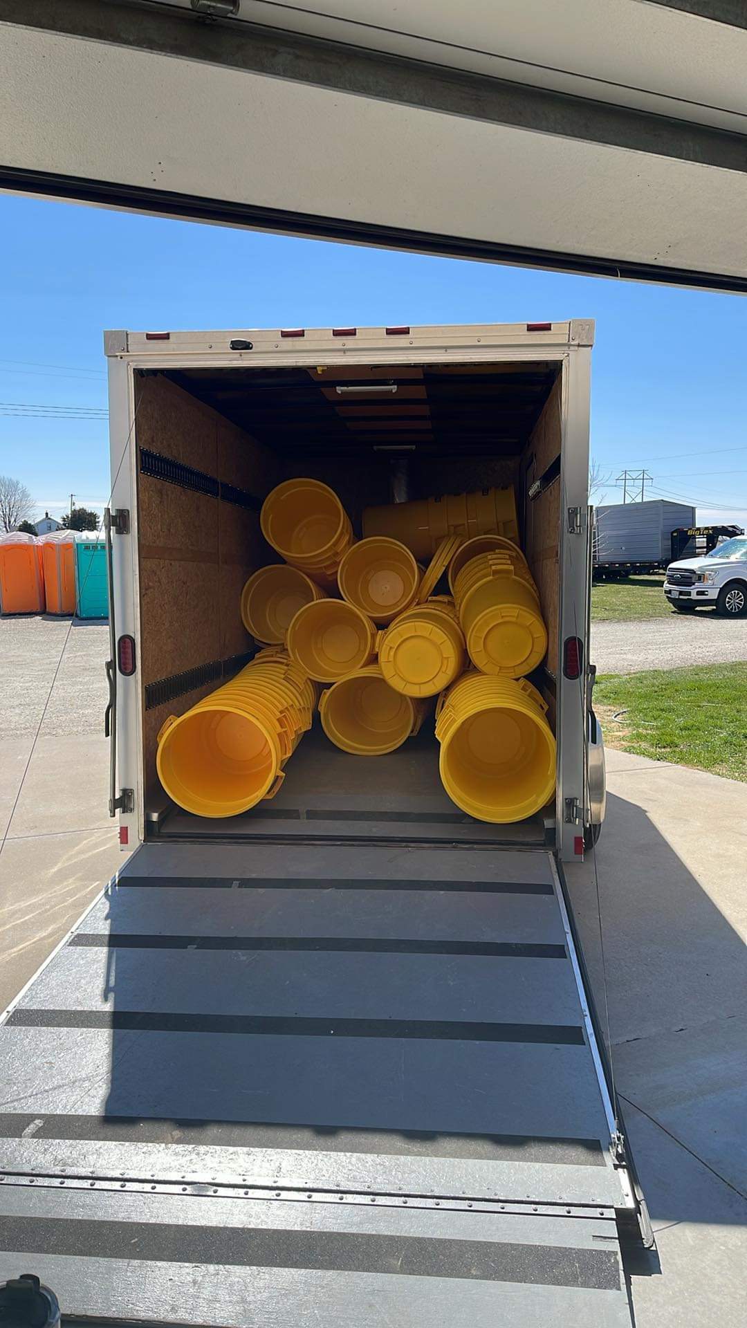 7' x 14' Enclosed Trailer photo 5