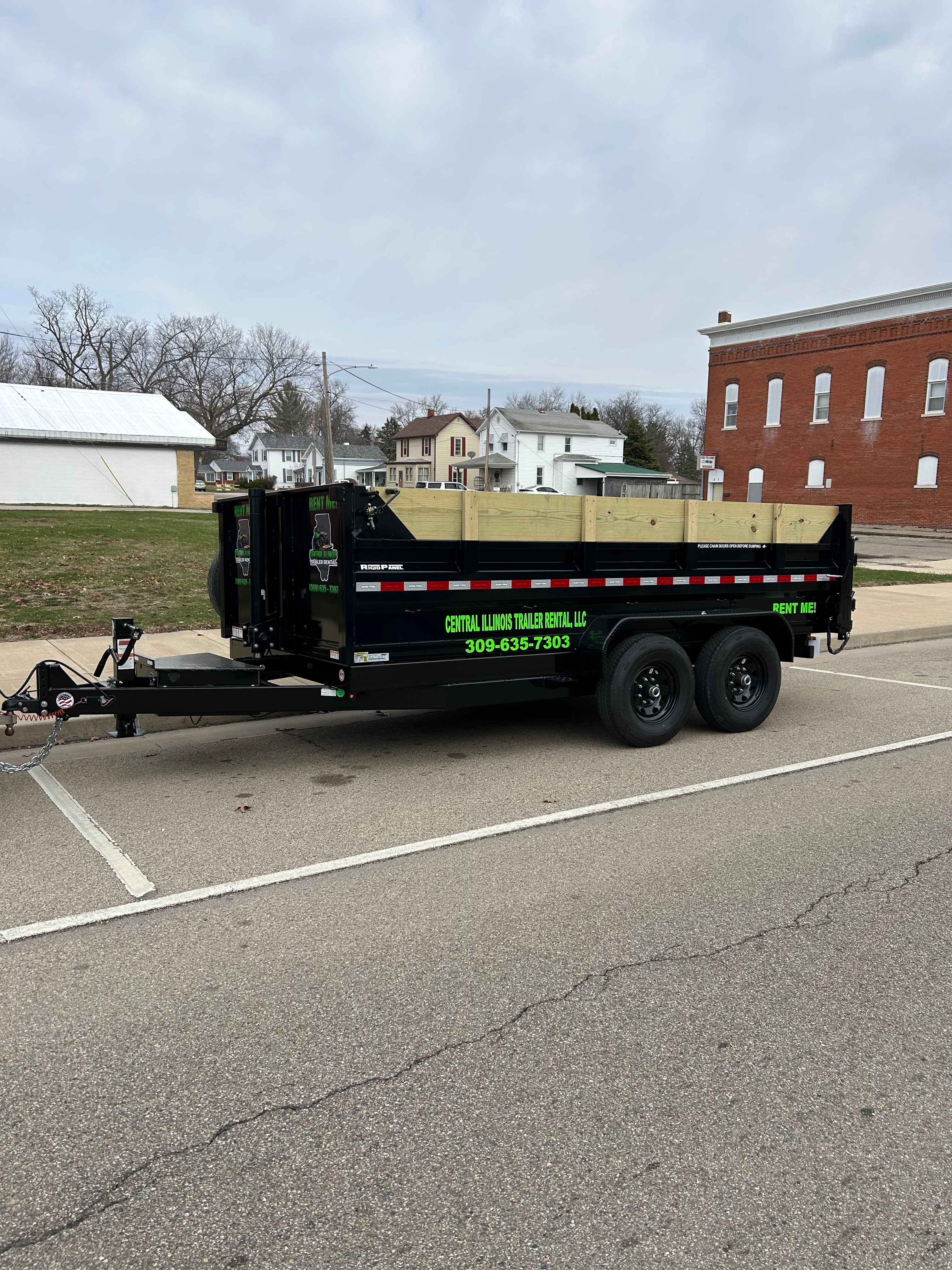 Dump Trailer with Wood Extensions – Central Illinois Trailer Rental